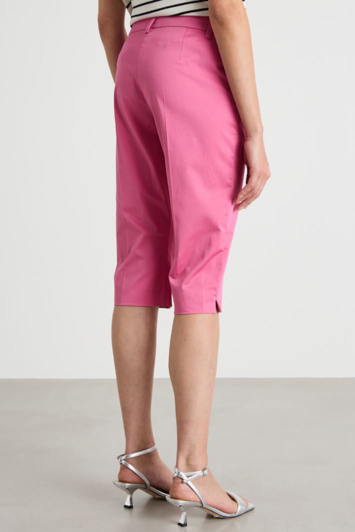 Semi-fitted cropped trousers Intrend - 4