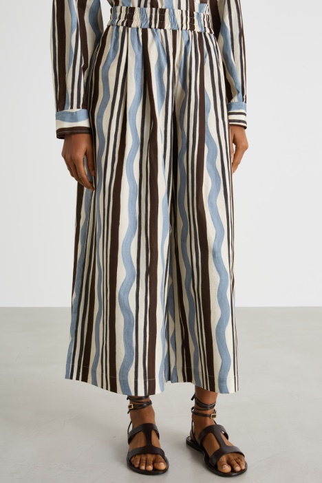 Pantalón de popelina estampado