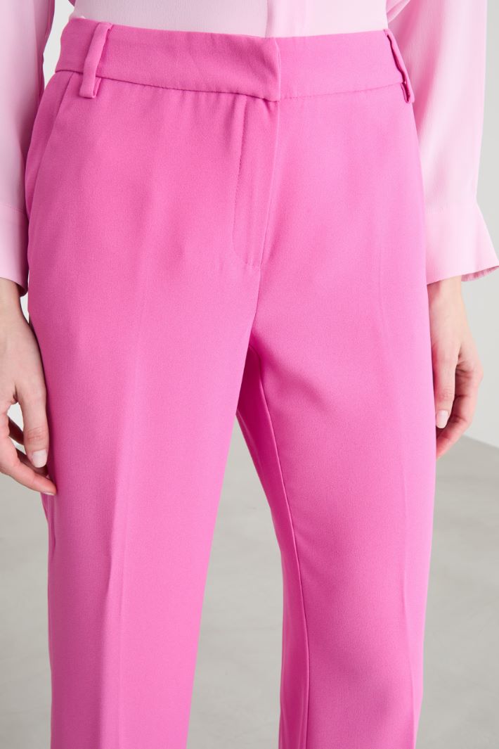 Slightly Flared Crêpe Trousers Intrend - 3