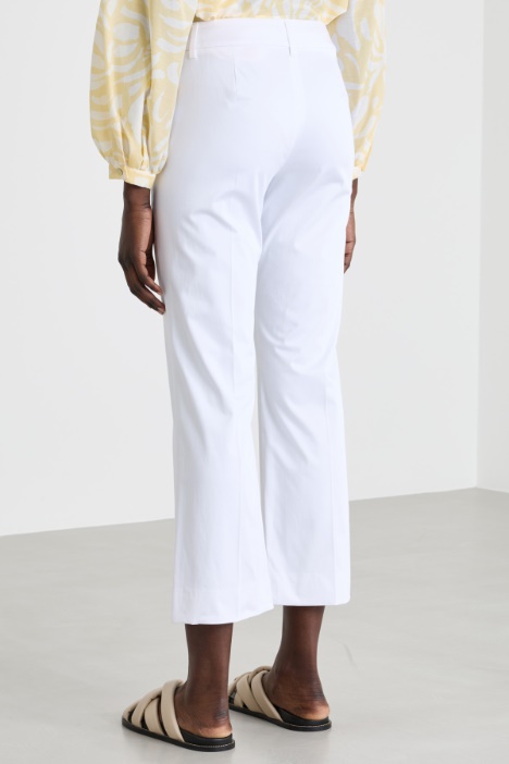 Pantalón recto elástico