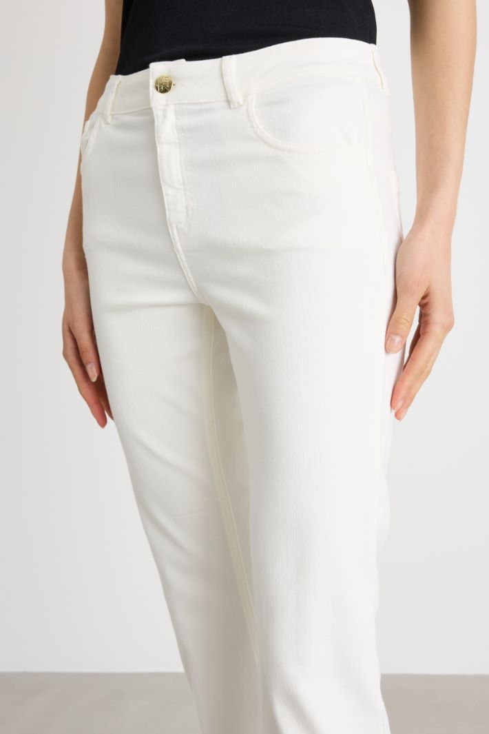 Cropped slim-fit trousers Intrend - 3
