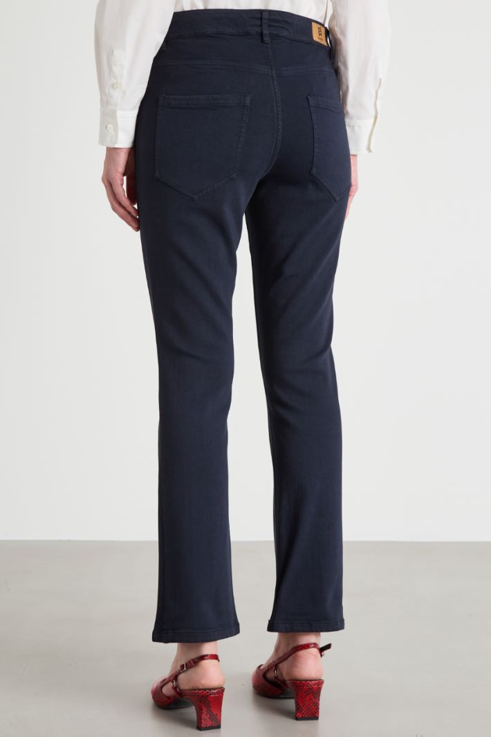 Cropped slim-fit trousers Intrend - 4