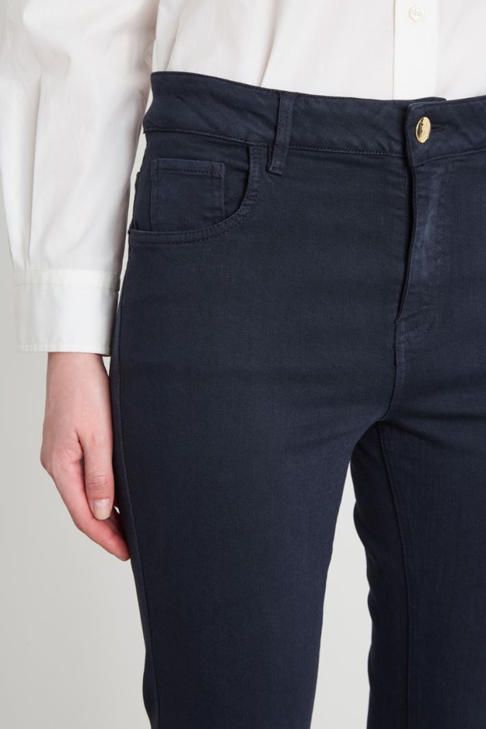 Cropped slim-fit trousers Intrend - 3