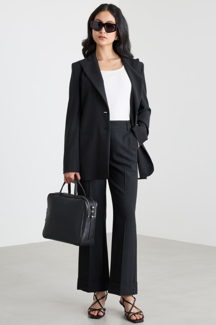 Pantalone con fondo flare Intrend