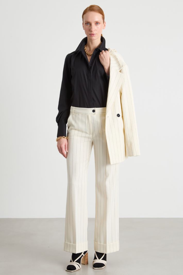 Pantalón recto con vuelta Intrend