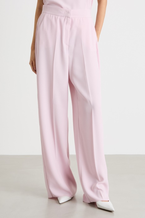 Pantalone ampio in raso opaco