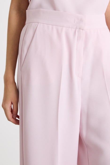 Pantalone ampio in raso opaco