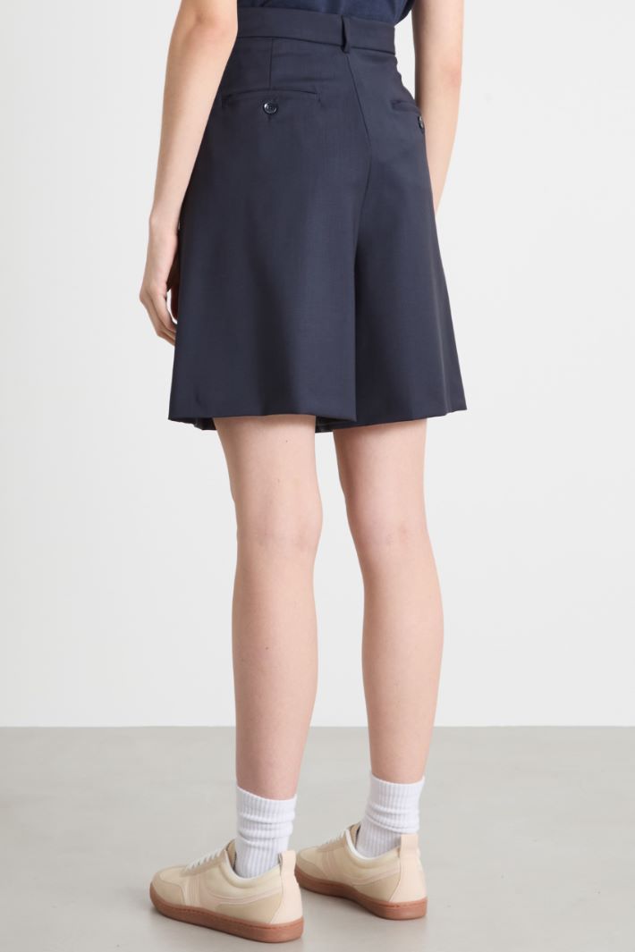 Pleated Bermuda shorts Intrend - 4