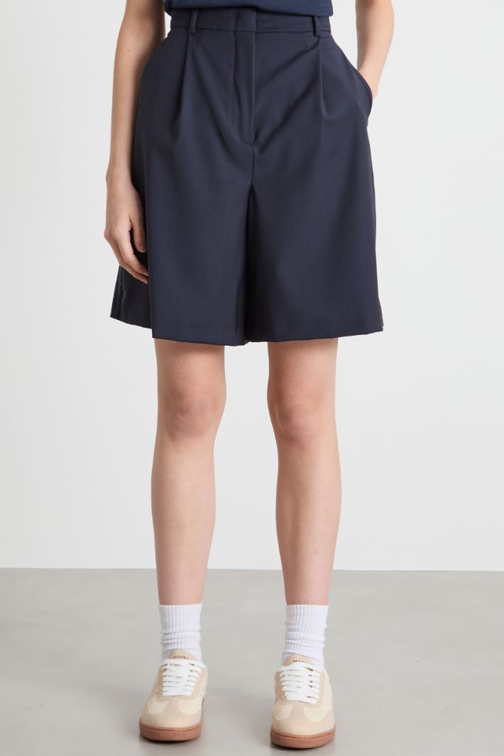 Pleated Bermuda shorts Intrend - 2