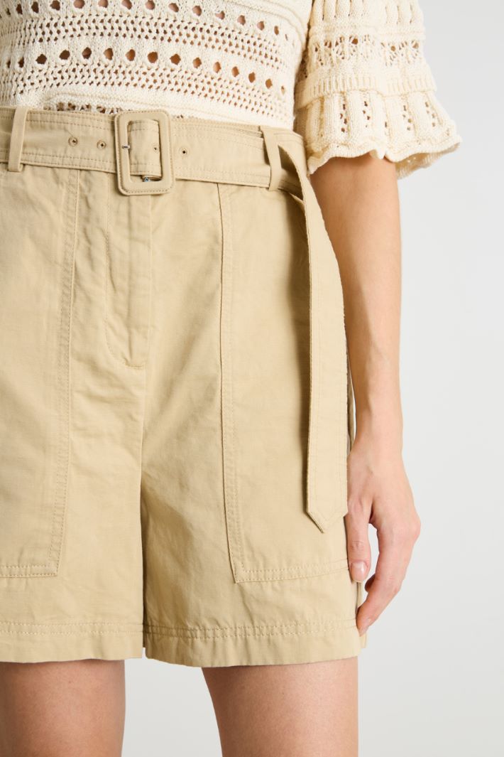 Bermuda shorts with oversized pockets Intrend - 3