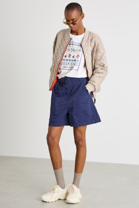 Bermuda shorts with oversized pockets Intrend