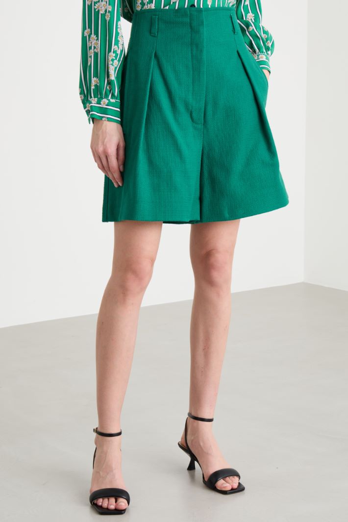 Pleated Bermuda Shorts Intrend - 2