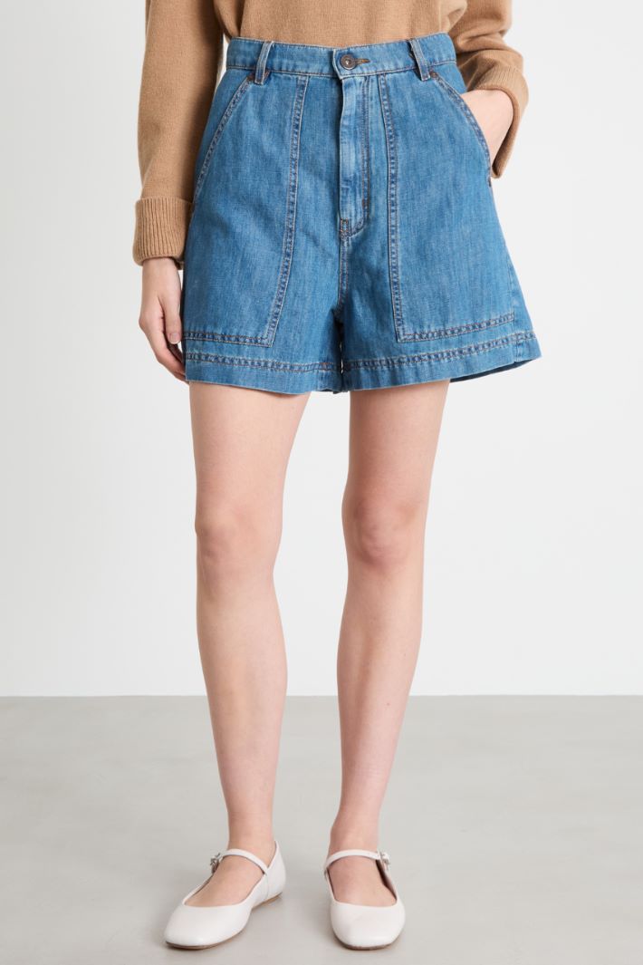 Denim Bermuda shorts with oversized cargo pockets Intrend - 2