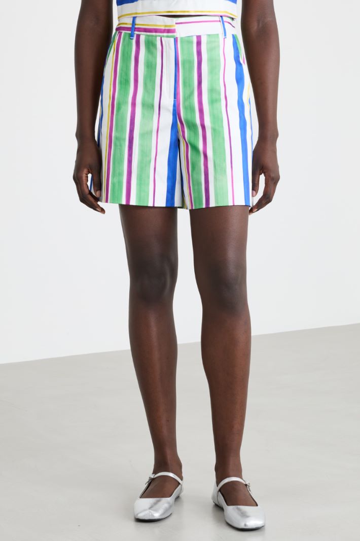 Shorts in raso a righe multicolor Intrend - 2