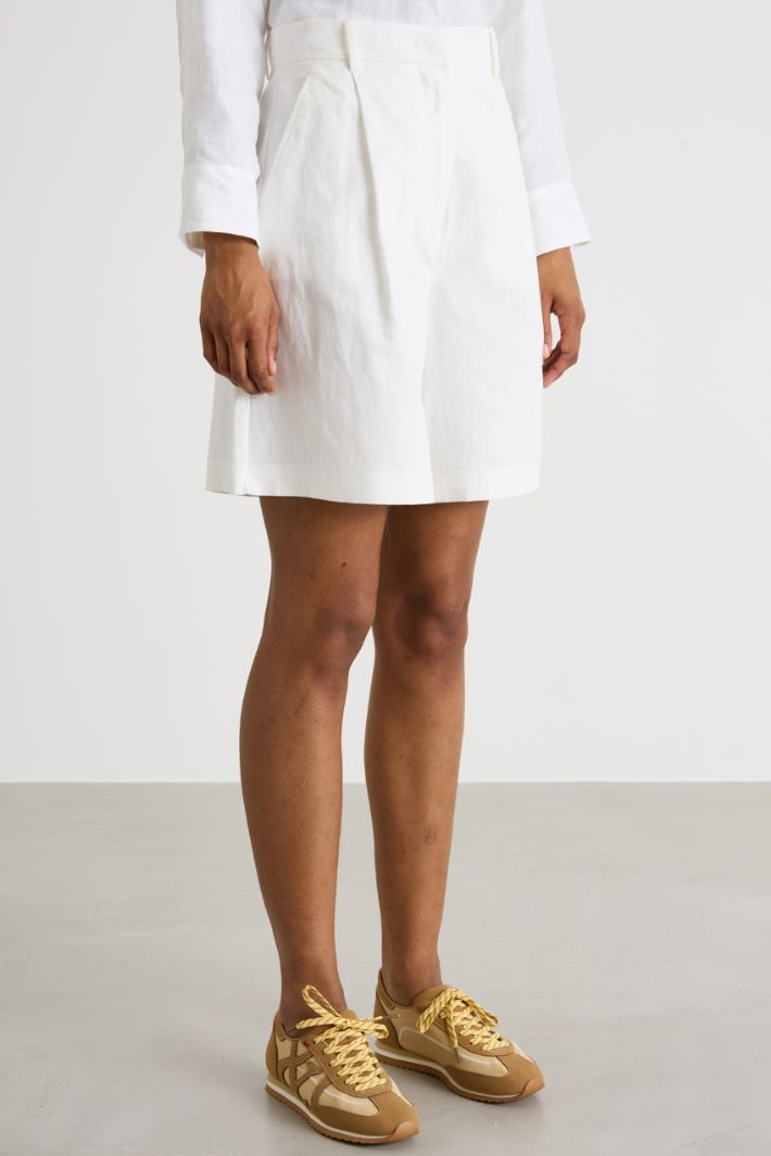 Flared Bermuda shorts Intrend - 2