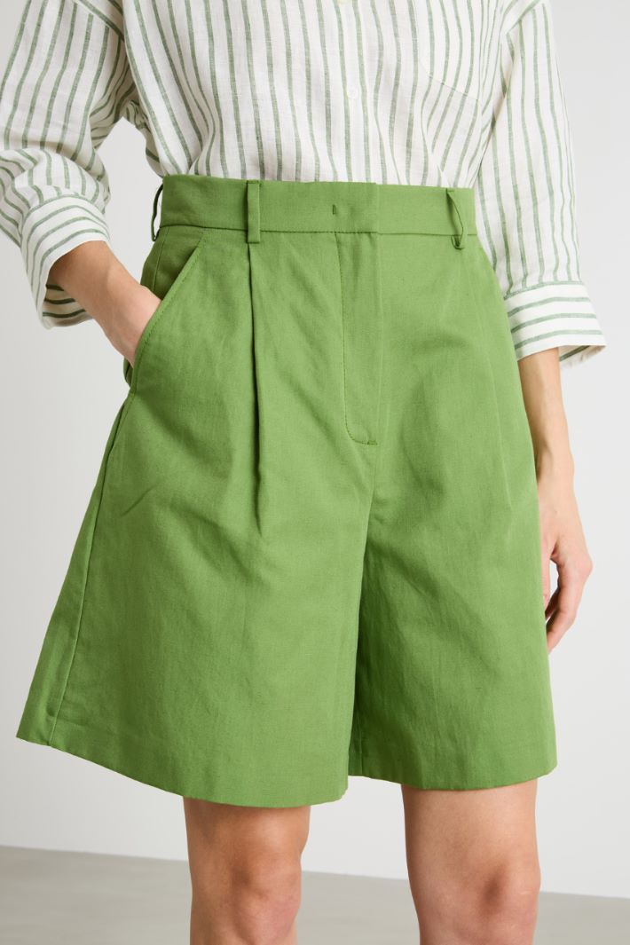 Flared Bermuda shorts Intrend - 3