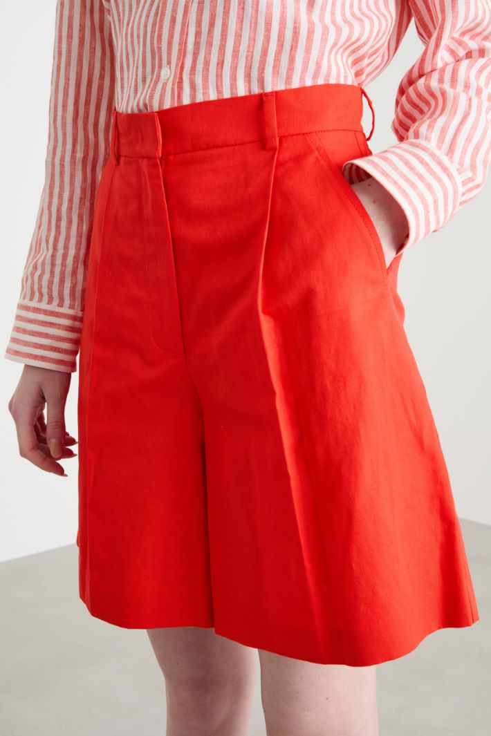 Flared Bermuda shorts Intrend - 3