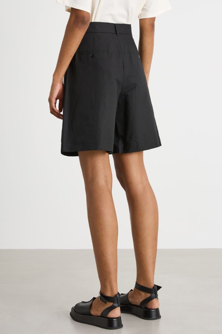 Flared Bermuda shorts Intrend - 4