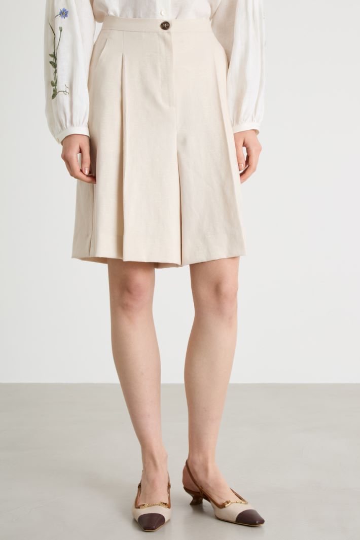 Flared Pleated Bermuda Shorts Intrend - 2