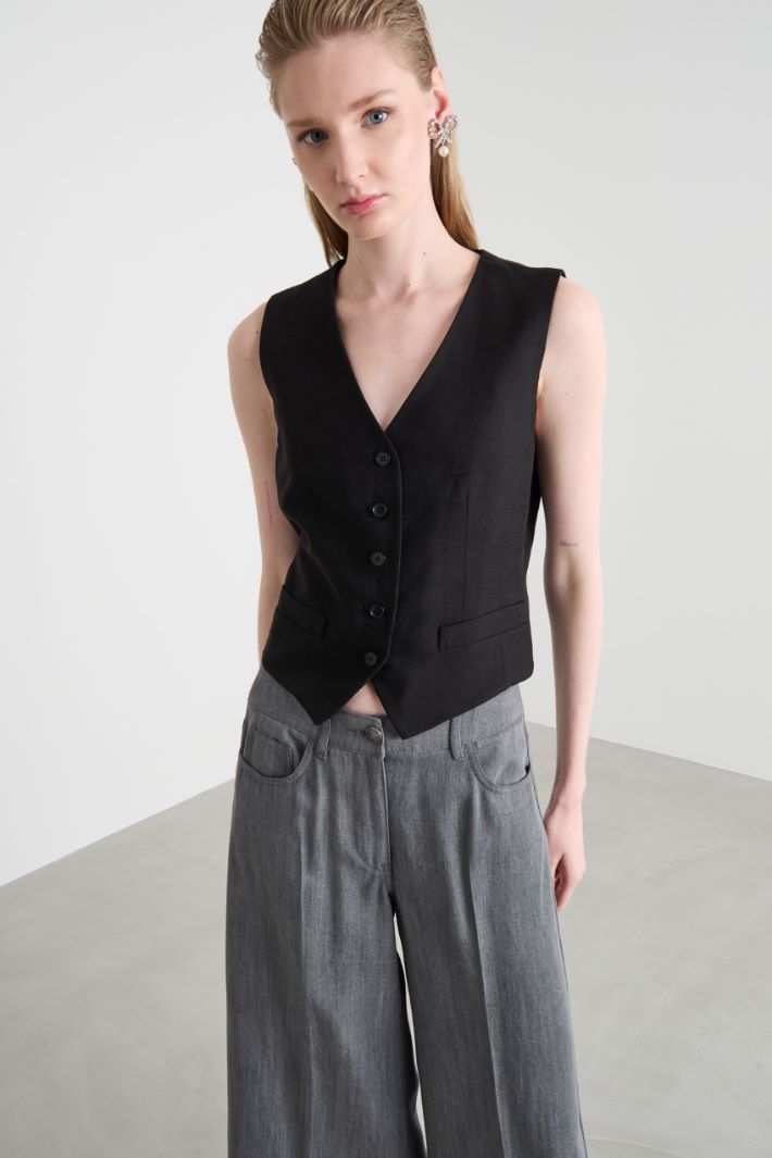 Fitted waistcoat with back strap Intrend - 2