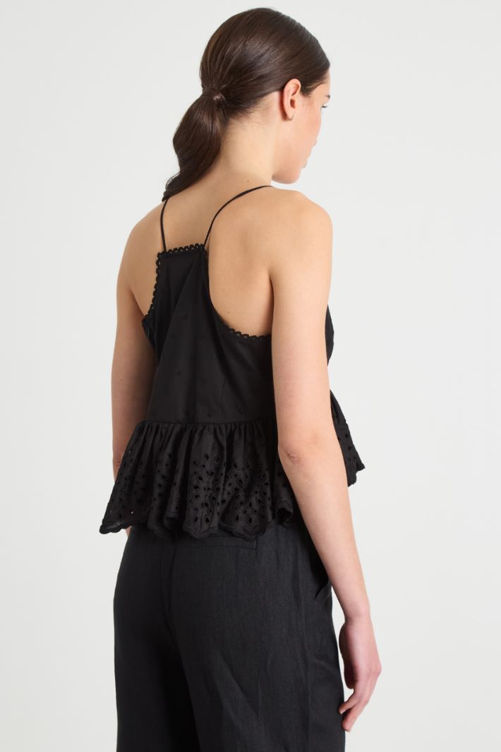 Broderie Anglaise Flounce Top Intrend - 4