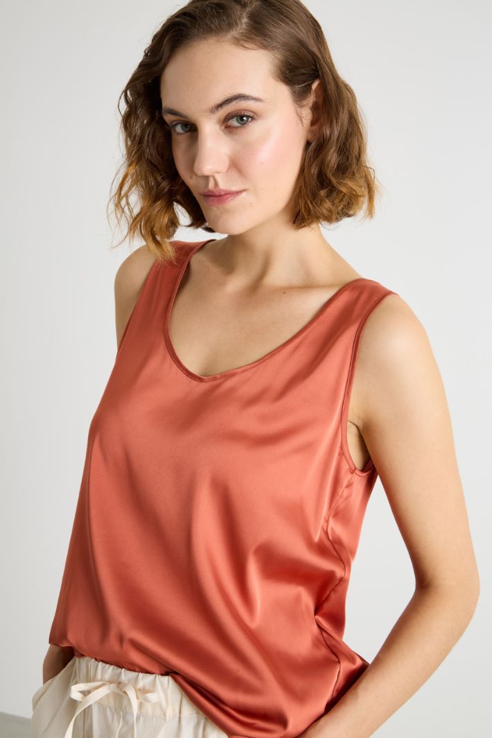 Lightweight stretch-satin top Intrend - 3
