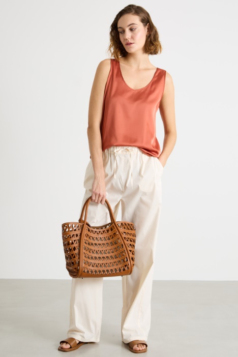 Lightweight stretch-satin top Intrend