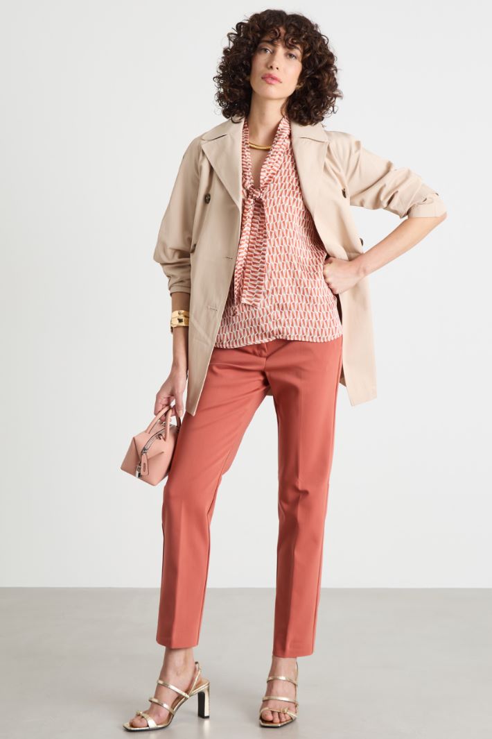 Sleeveless creponne top Intrend