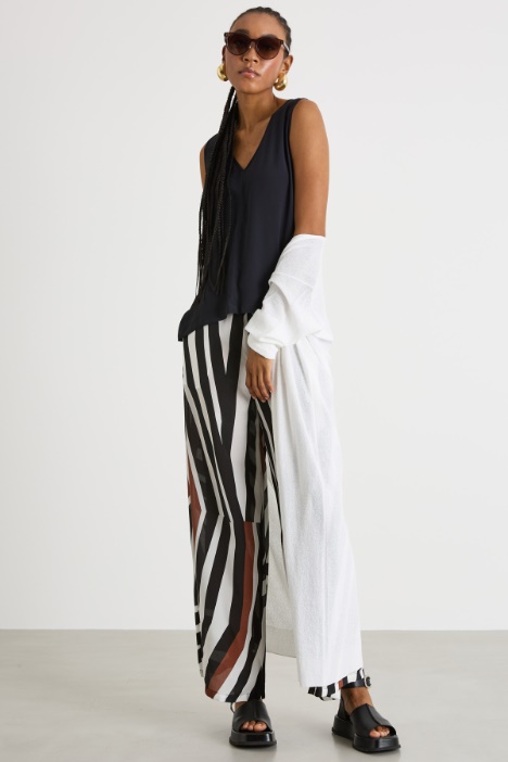 Side-slit top Intrend