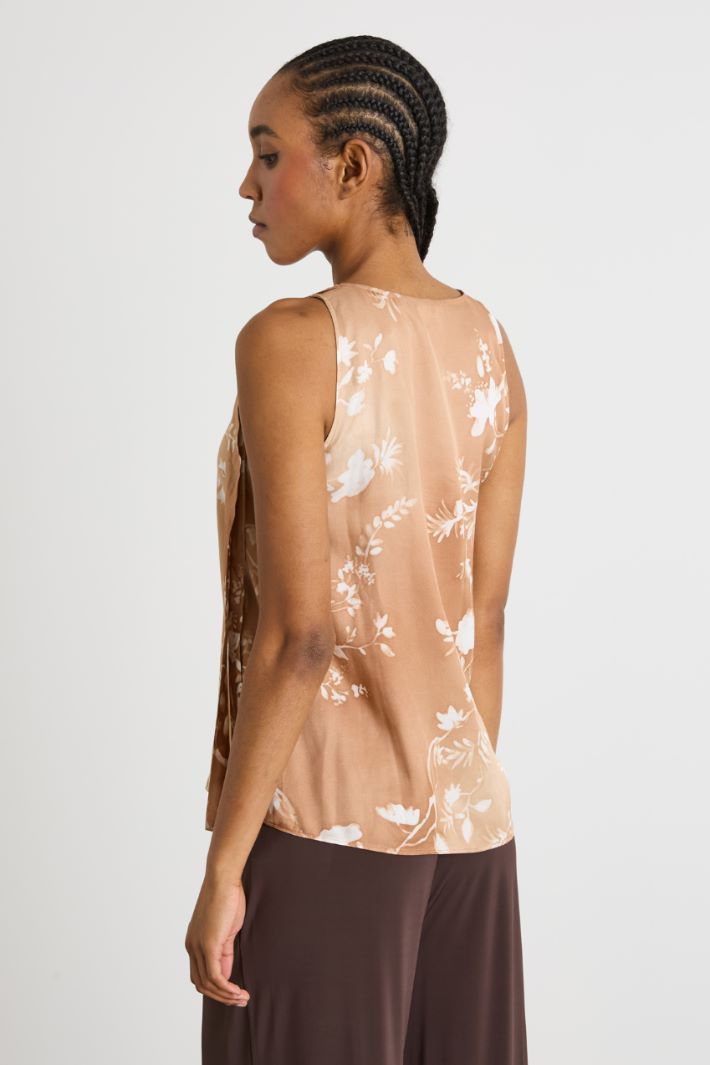 Bow-detail twill top Intrend - 4