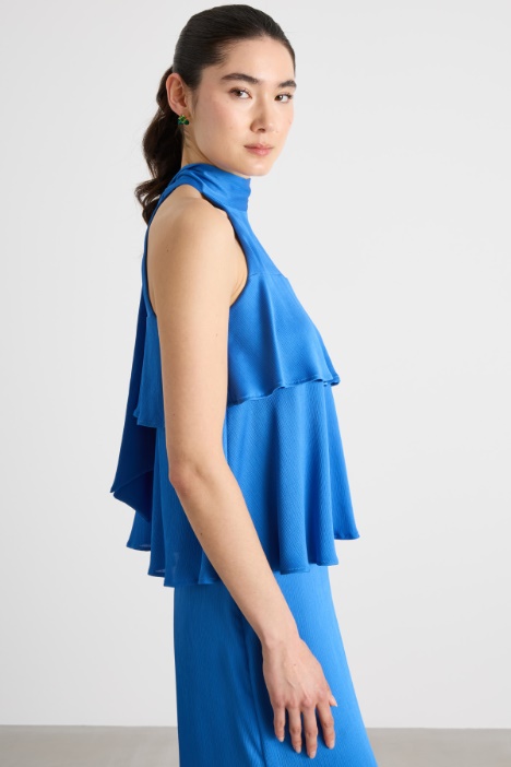 Top in creponne con balza doppia