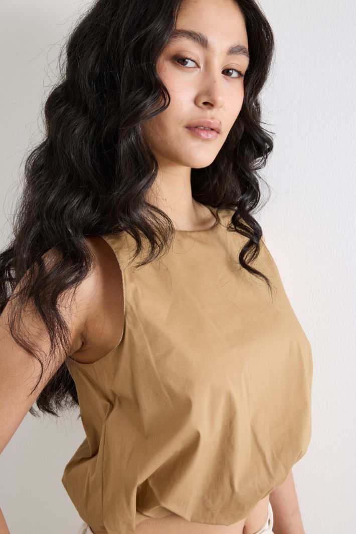 Sleeveless Top with Elasticated Hem Intrend - 3