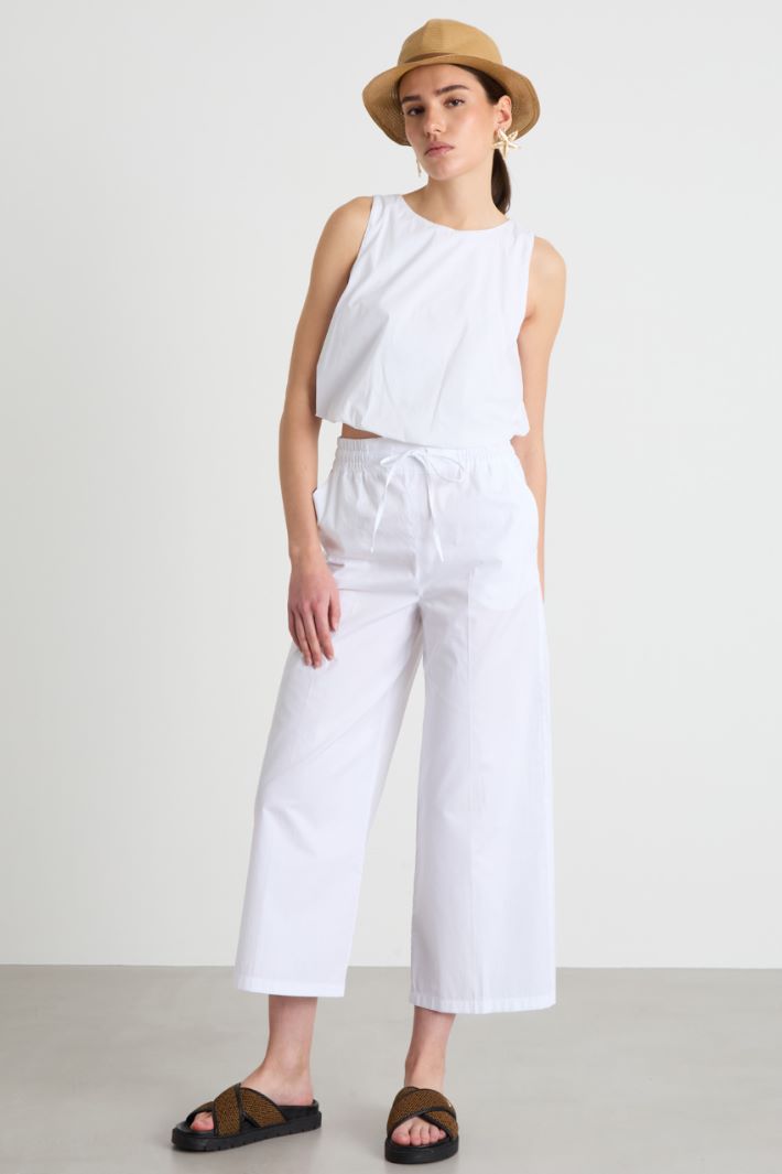 Sleeveless Top with Elasticated Hem Intrend