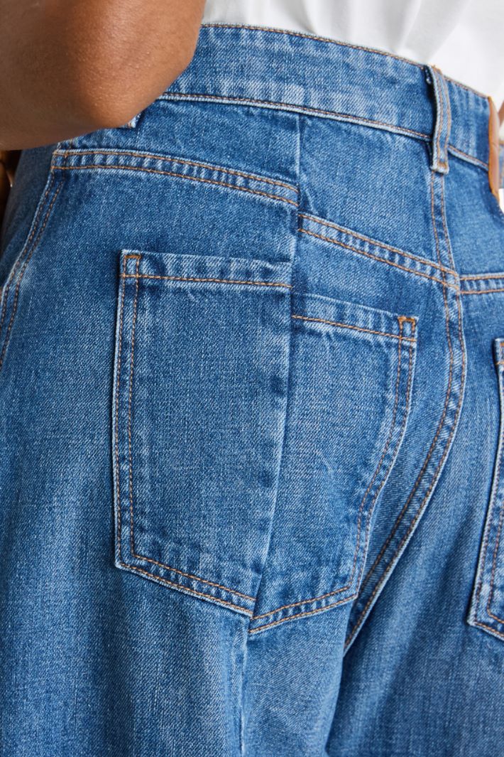 Wide-leg jeans with topstitching Intrend - 3