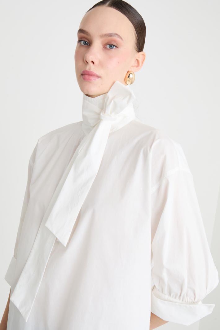 Blusa con foulard Intrend - 3