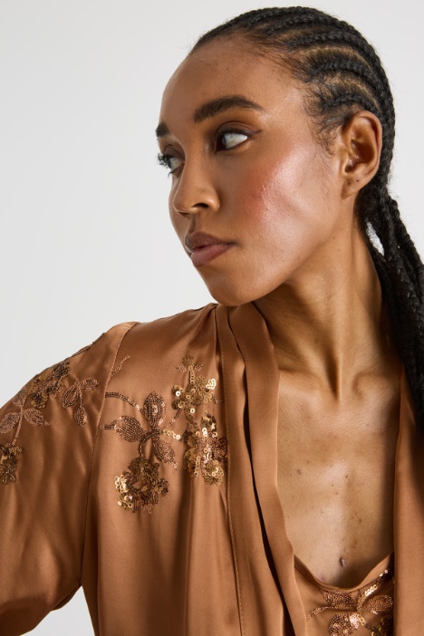 Kimono corto con paillettes