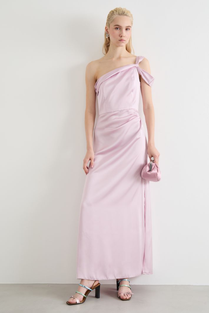 One-shoulder satin dress Intrend