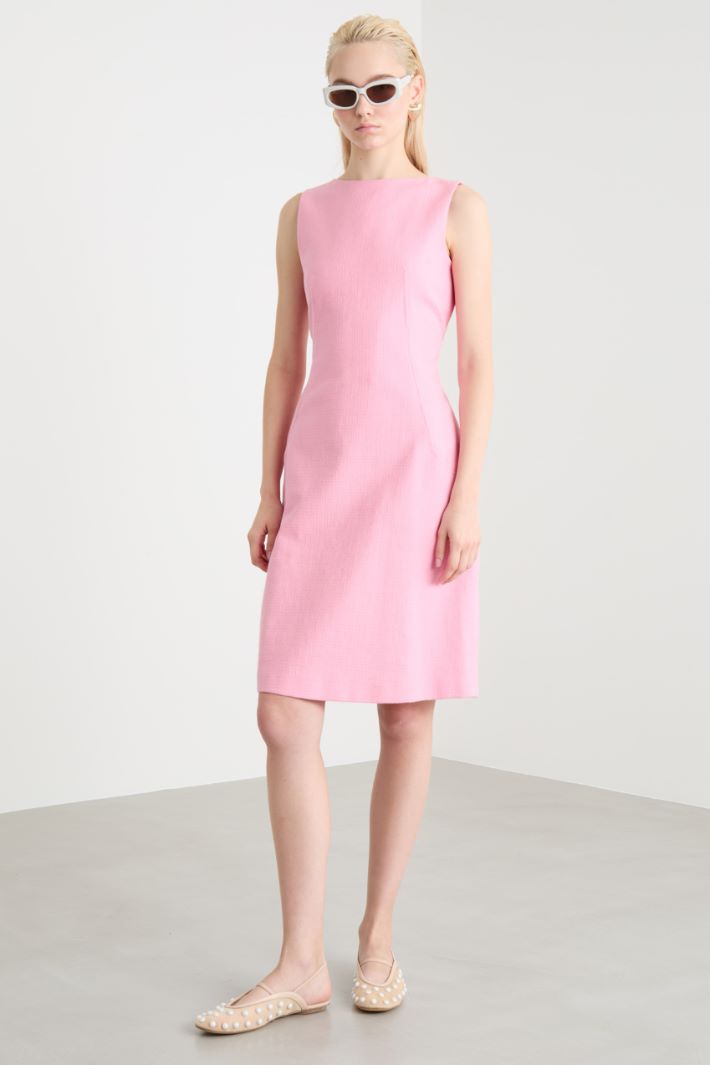 Bow-back dress Intrend