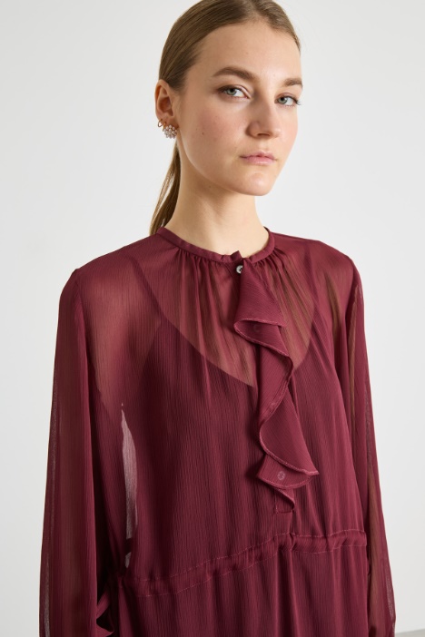 Abito lungo con balze