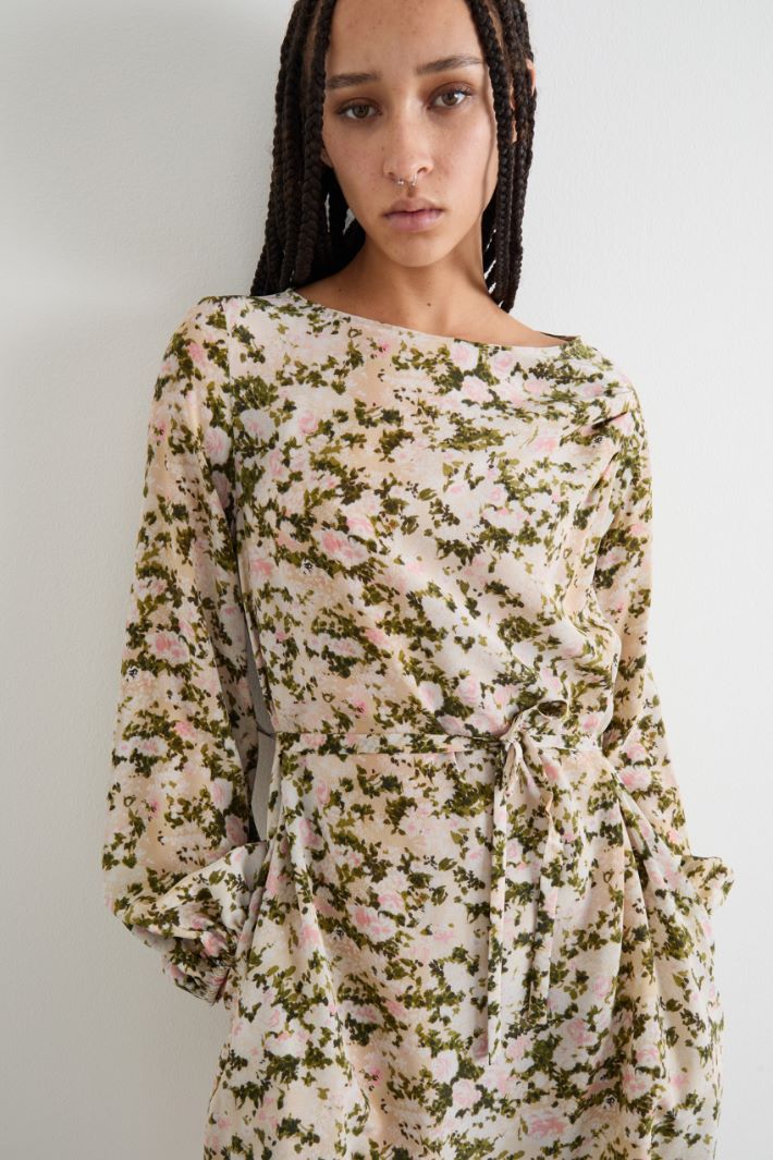 Printed short dress Intrend - 3