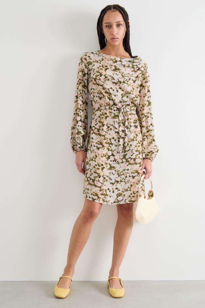 Printed short dress Intrend