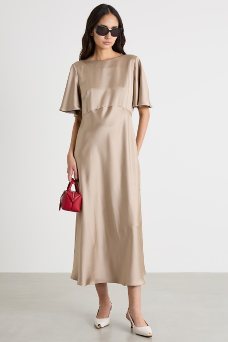 Abito midi fluido Intrend