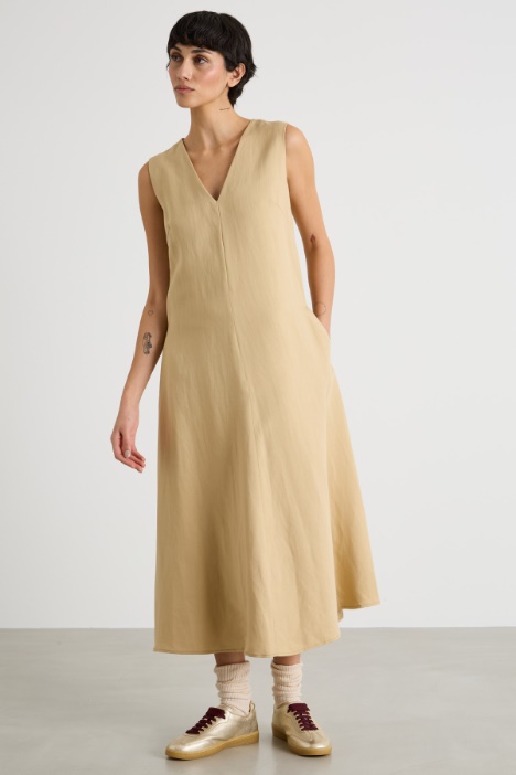 Abito svasato in tela