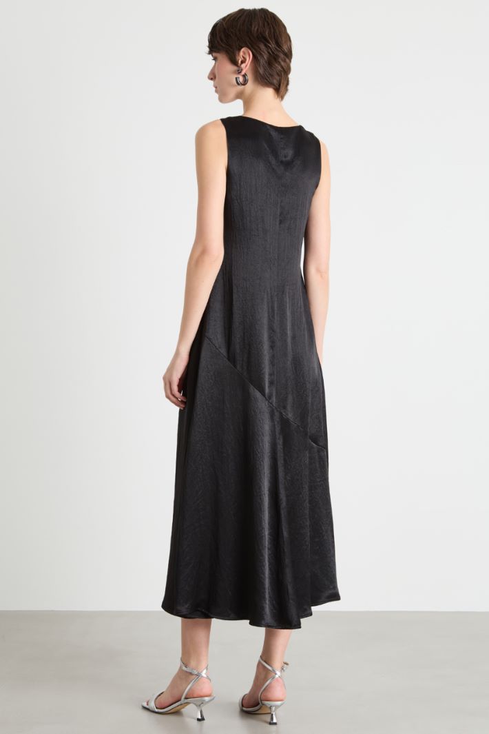 Long satin dress Intrend - 4
