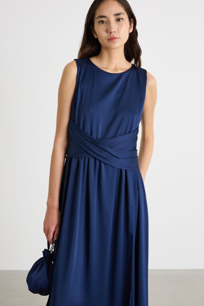 Flowing crepon dress Intrend - 3