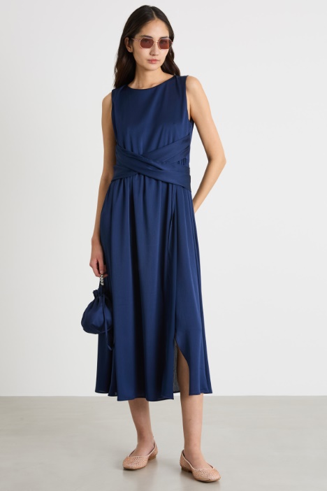 Flowing crepon dress Intrend