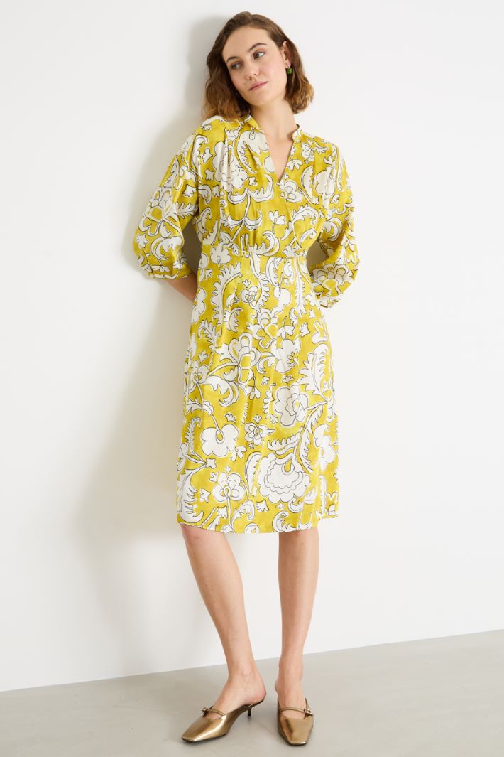 V-neck printed twill dress Intrend