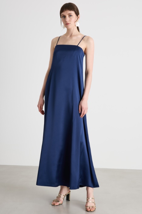 Abito lungo in raso
