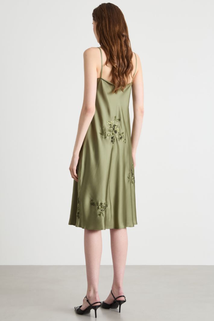 Abito con ricamo di paillettes Intrend - 4