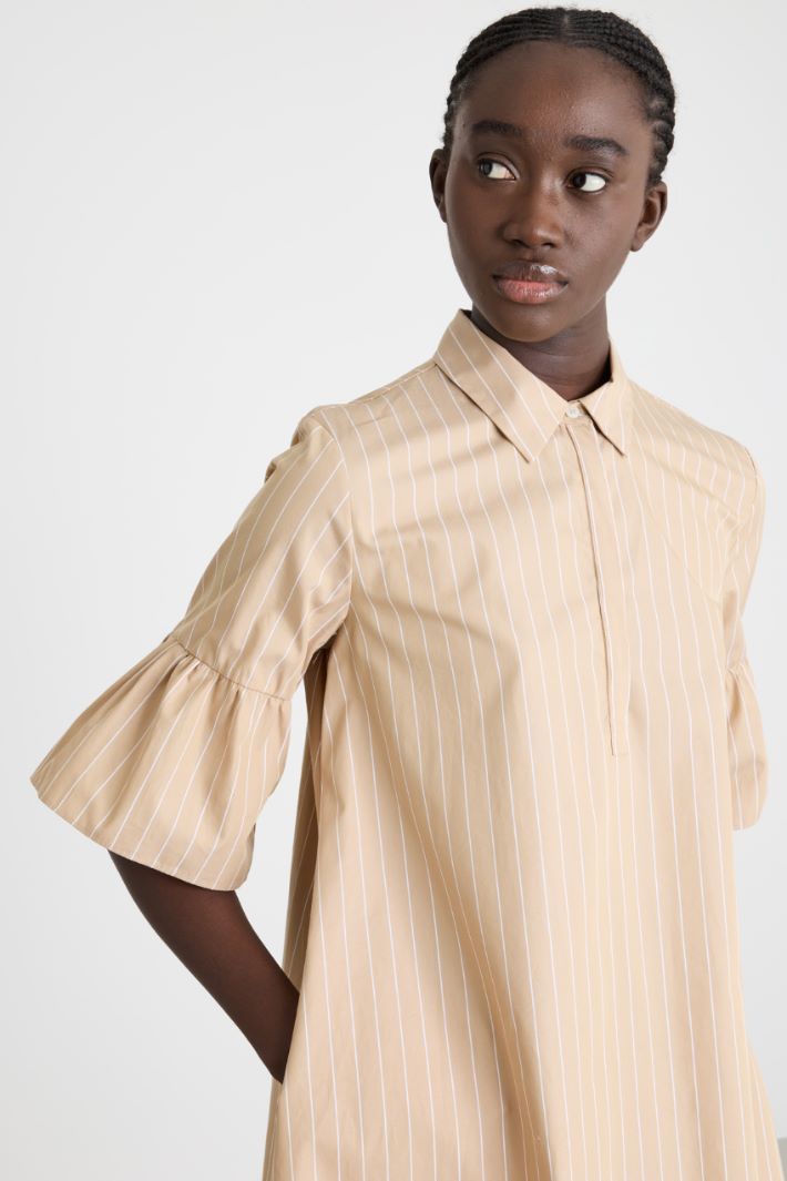 Abito con manica a corolla Intrend - 3